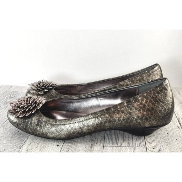 Alfani Womens Shoes Faux Snake Grey/Black Metallic Dressy Flat Size 7M - Picture 3 of 8